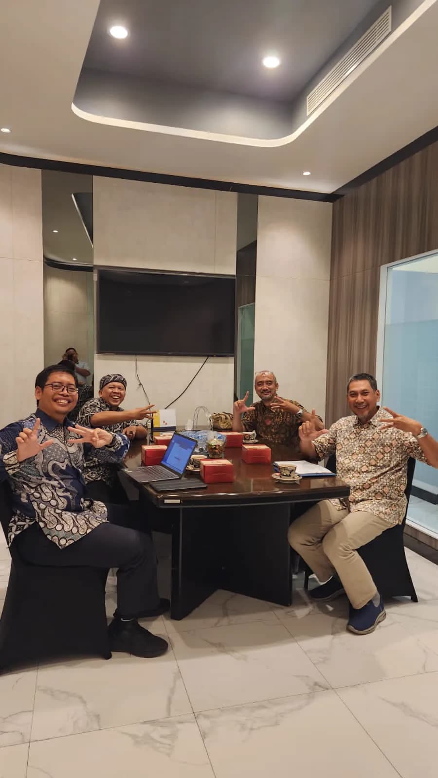 Rapat khusus Departemen Parekraf MES DIY membahas partisipasi provinsi unggulan IMTI di JHF #3